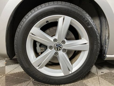 Used 2012 Volkswagen Passat 2.5 SE image 12