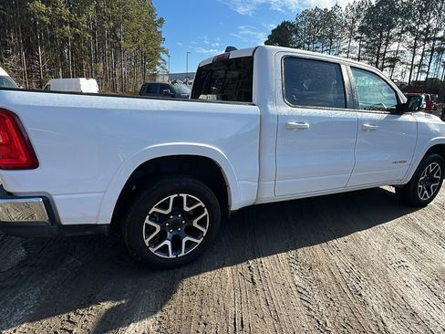 Used 2025 RAM 1500 Laramie image 8