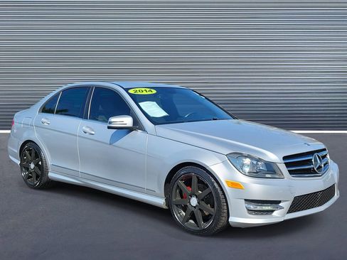 Used 2014 Mercedes-Benz C 250 Sedan image 2