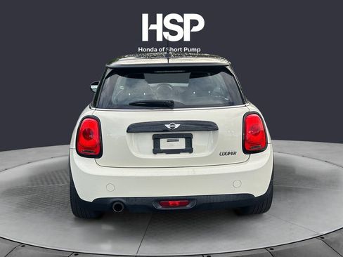 Used 2017 MINI Cooper 2-Door Hardtop FWD image 4