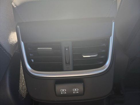 Used 2022 Subaru Legacy Premium image 14