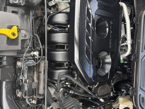 Used 2022 Ford EcoSport SE w/ SE Convenience Package image 29