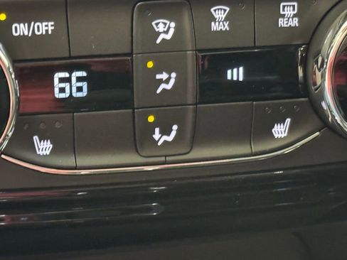 New 2026 Chevrolet Trax LT w/ Driver Confidence Package FWD image 38