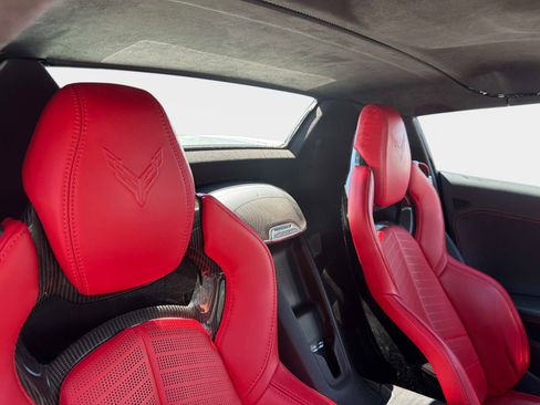 Used 2023 Chevrolet Corvette Stingray Premium Conv w/ Z51 Performance Package RWD image 26