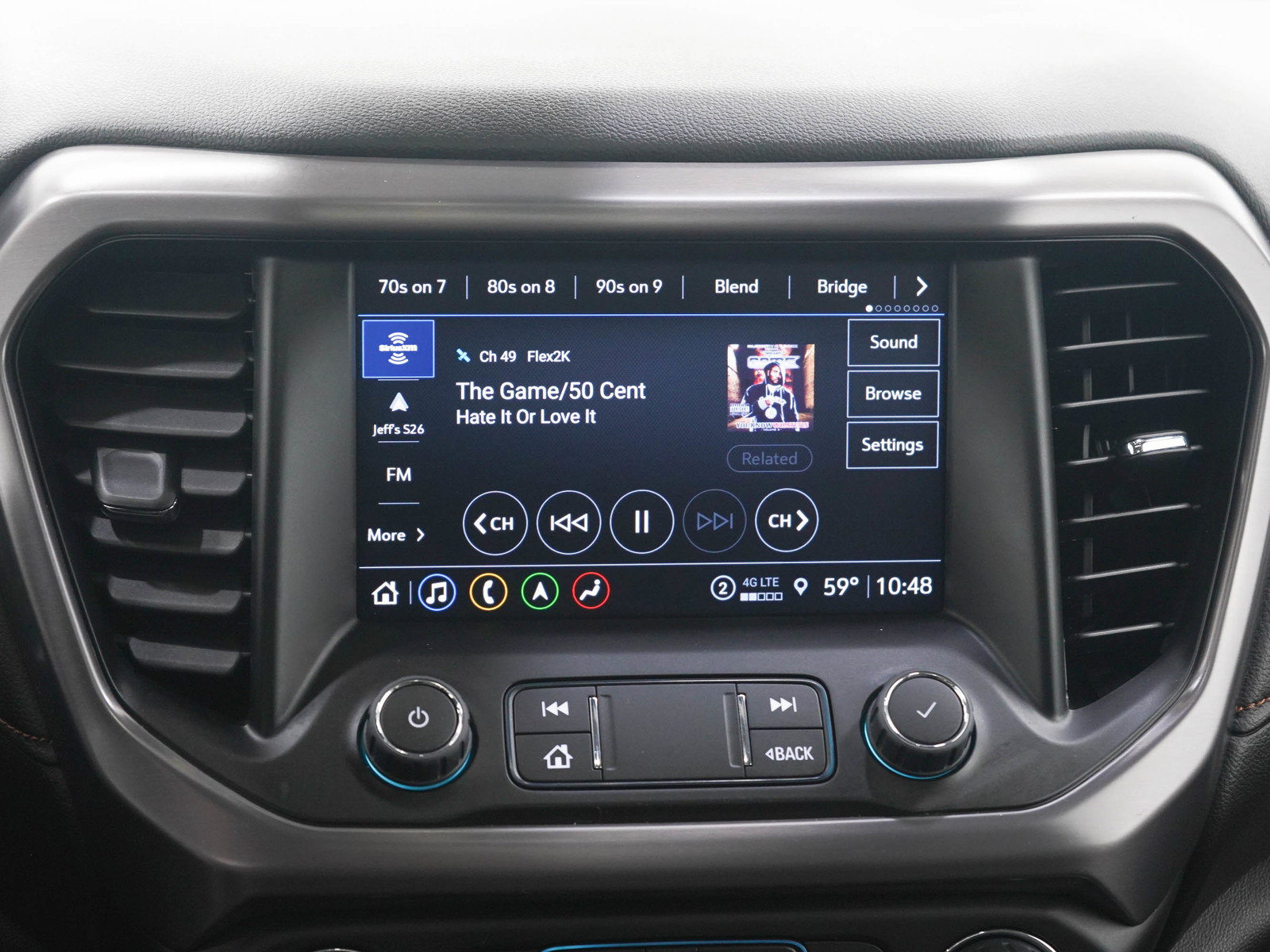 Used 2023 GMC Acadia AT4 w/ Technology Package AWD/4WD image 19