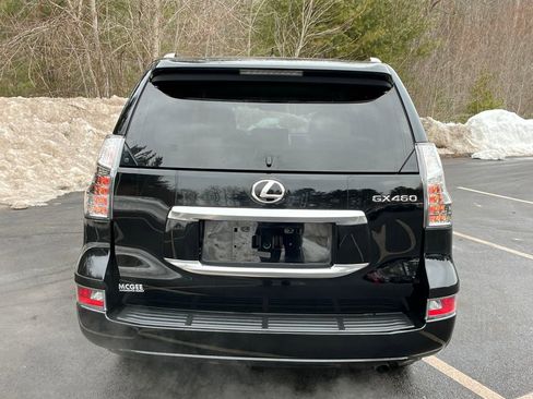 Used 2021 Lexus GX 460 w/ Accessory Package image 4