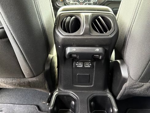 Used 2022 Jeep Gladiator Sport image 22