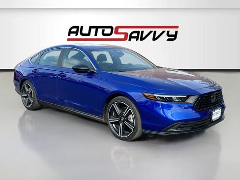 Used 2025 Honda Accord Sport image 1
