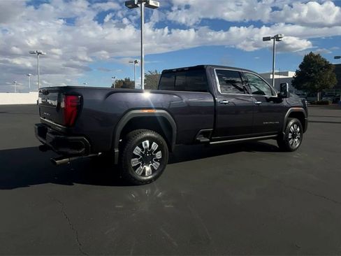Used 2025 GMC Sierra 2500 Denali w/ Technology Package image 8