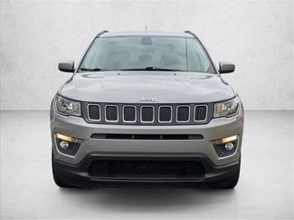 Used 2018 Jeep Compass Latitude video 2