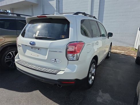 Used 2018 Subaru Forester 2.5i Touring w/ Popular Package #2 image 6