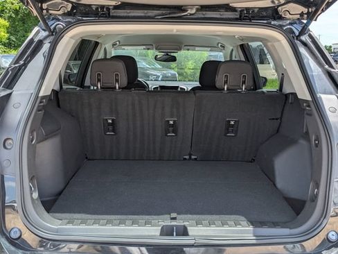 Used 2018 GMC Terrain SLE w/ Driver Convenience Package FWD image 26