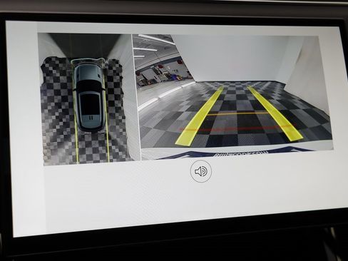 Used 2025 Land Rover Range Rover Sport Dynamic SE image 10