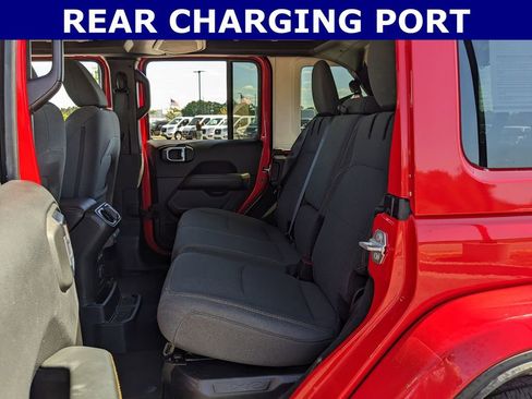 Certified 2025 Jeep Wrangler Unlimited Sahara AWD/4WD image 17