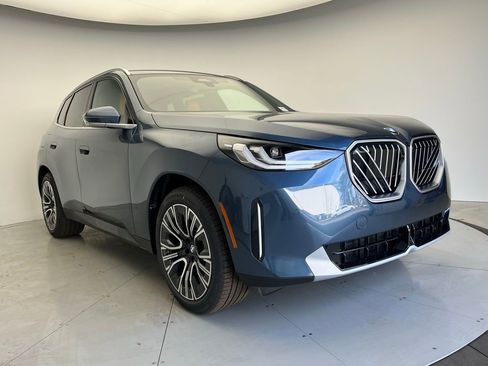 New 2026 BMW X3 xDrive30 w/ Premium Package AWD/4WD image 2