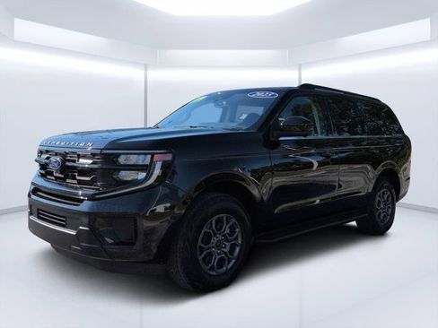 Used 2025 Ford Expedition Active RWD image 7