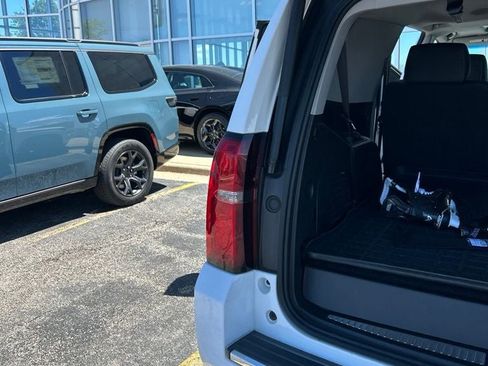Used 2019 Chevrolet Tahoe Premier w/ Max Trailering Package AWD/4WD image 22