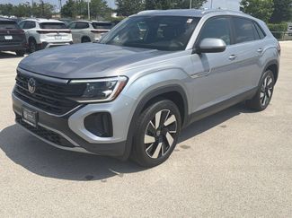 Certified 2024 Volkswagen Atlas Cross Sport SE AWD/4WD video 3