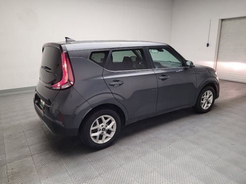 Used 2023 Kia Soul LX w/ Option Group 015 FWD image 10