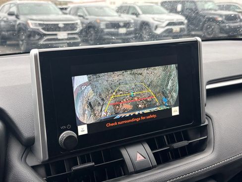 Used 2025 Toyota RAV4 LE image 17