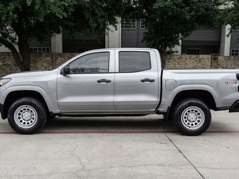 Used 2023 Chevrolet Colorado W/T w/ WT Convenience Package II AWD/4WD image 20