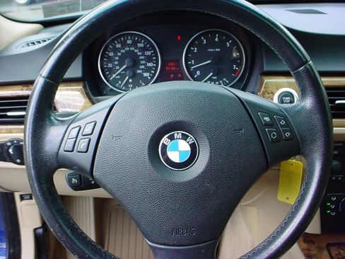 Used 2006 BMW 325xi Sedan AWD/4WD image 17