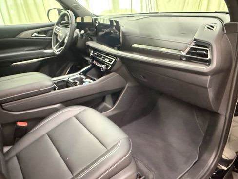 Used 2024 Chevrolet Traverse LT w/ Enhanced Driving Package image 28