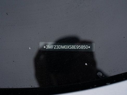 Used 2025 BMW M2 w/ Lighting Package image 54