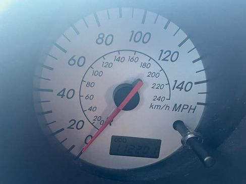 Used 2003 Toyota MR2 image 12