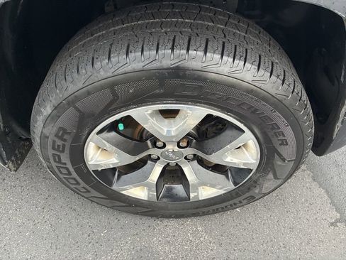 Used 2015 Jeep Cherokee Trailhawk w/ Comfort/Convenience Group image 13