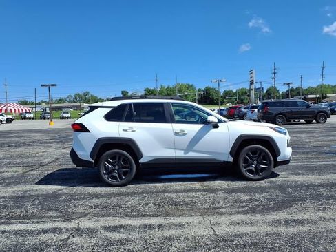 Used 2024 Toyota RAV4 Adventure AWD/4WD image 17