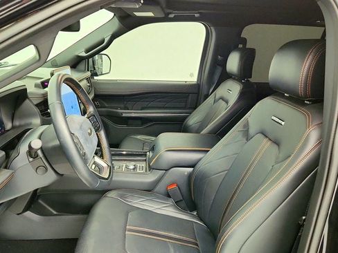Used 2024 Ford Expedition Platinum AWD/4WD image 19