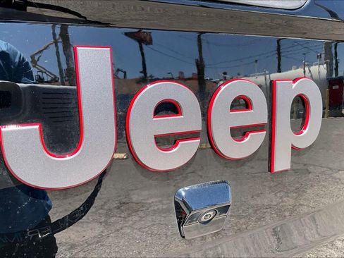 Used 2022 Jeep Gladiator Rubicon w/ LED Lighting Group AWD/4WD image 29