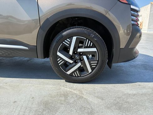 Used 2026 Nissan Kicks SV FWD image 29