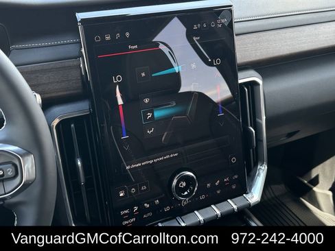 New 2026 GMC Acadia Denali Ultimate w/ LPO, Floor Liner Package AWD/4WD image 16