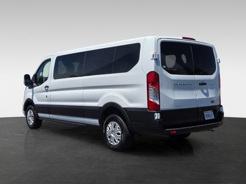 Used 2023 Ford Transit 350 XLT RWD image 8