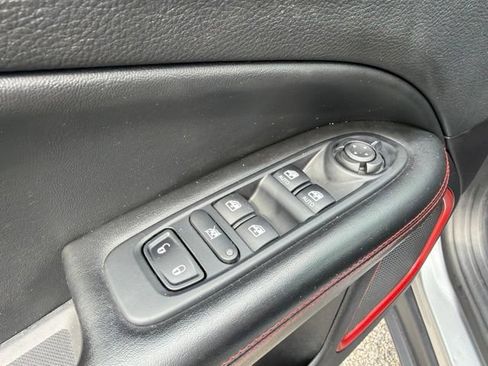 Used 2018 Jeep Compass Trailhawk AWD/4WD image 11