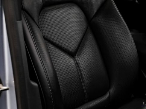 Used 2017 Porsche Cayenne S image 46