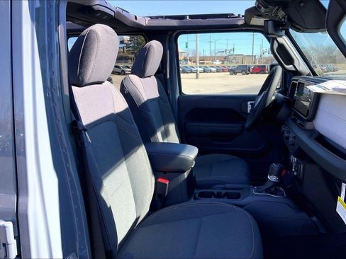 New 2026 Jeep Gladiator Sport image 26