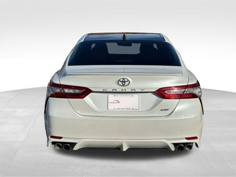 Used 2020 Toyota Camry XSE image 4