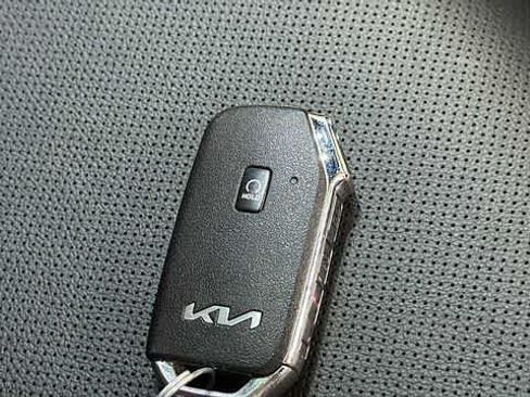 Used 2025 Kia Sportage X-Pro Prestige AWD/4WD image 35