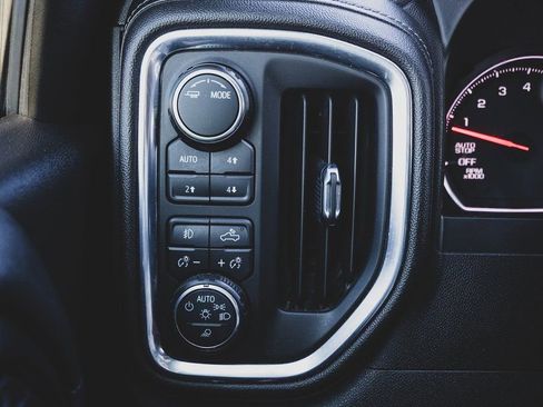 Used 2020 Chevrolet Silverado 1500 LT Trail Boss image 12