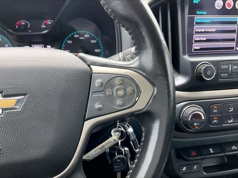 Used 2015 Chevrolet Colorado Z71 RWD image 24