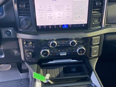 Used 2025 Ford F250 Platinum image 17
