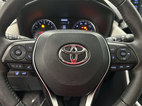Certified 2021 Toyota RAV4 XLE Premium AWD/4WD image 16