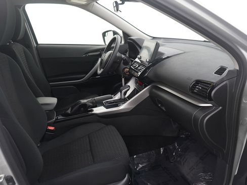 Used 2023 Mitsubishi Eclipse Cross LE AWD/4WD image 12