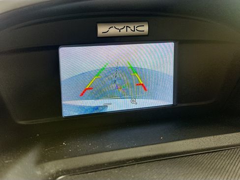 Used 2017 Ford C-MAX SE FWD image 21