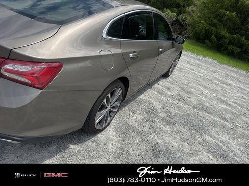 Used 2020 Chevrolet Malibu Premier FWD image 4