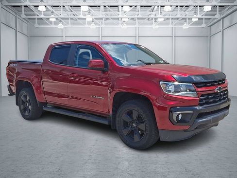 Used 2021 Chevrolet Colorado LT w/ LT Convenience Package AWD/4WD image 3