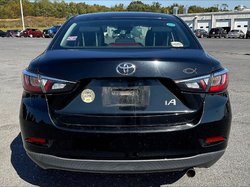 Used 2017 Toyota Yaris iA FWD image 13